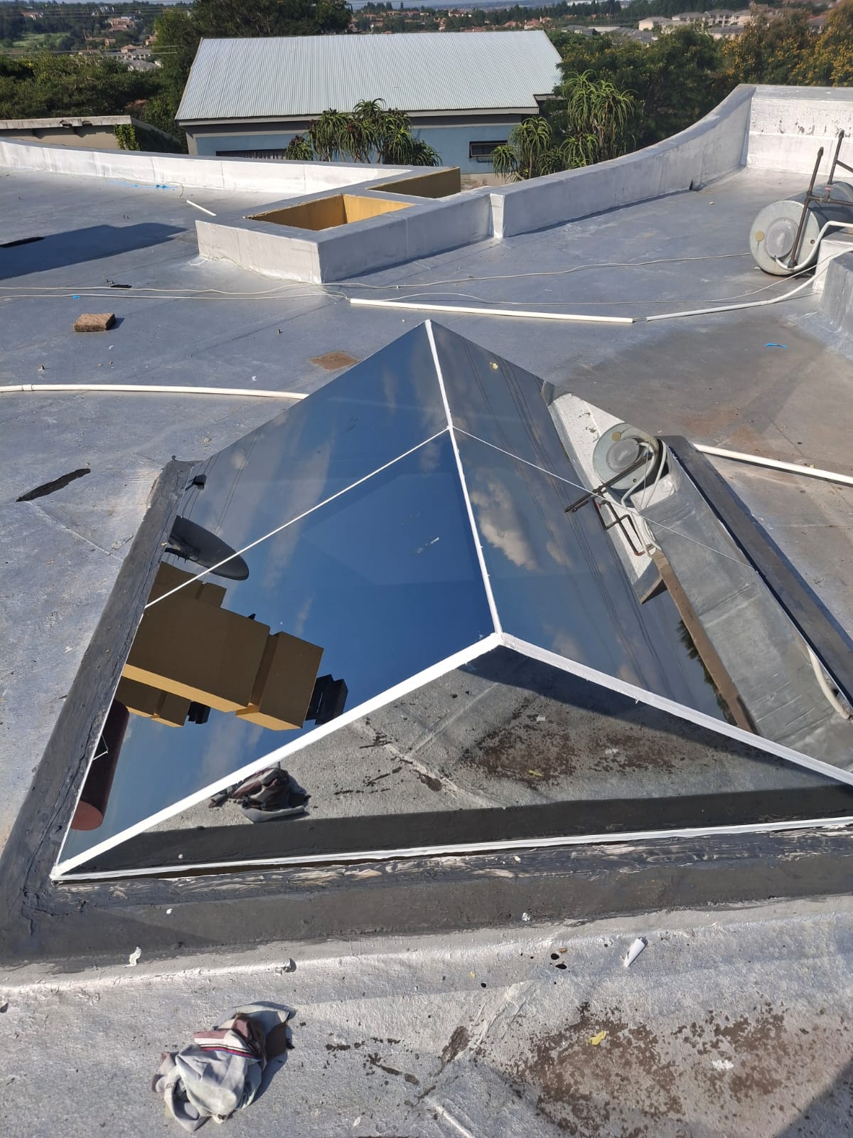 Residential skylight window